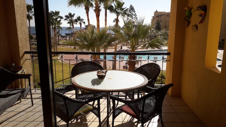 D 201 ACOGEDOR Y RELAJANTE CONDOMINIO DE 2 DORMITORIOS Y 2 BAÑOS EN LA PLAYA DE ARENA
